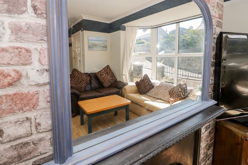 Photo of Livingroom in Llanfairfechan