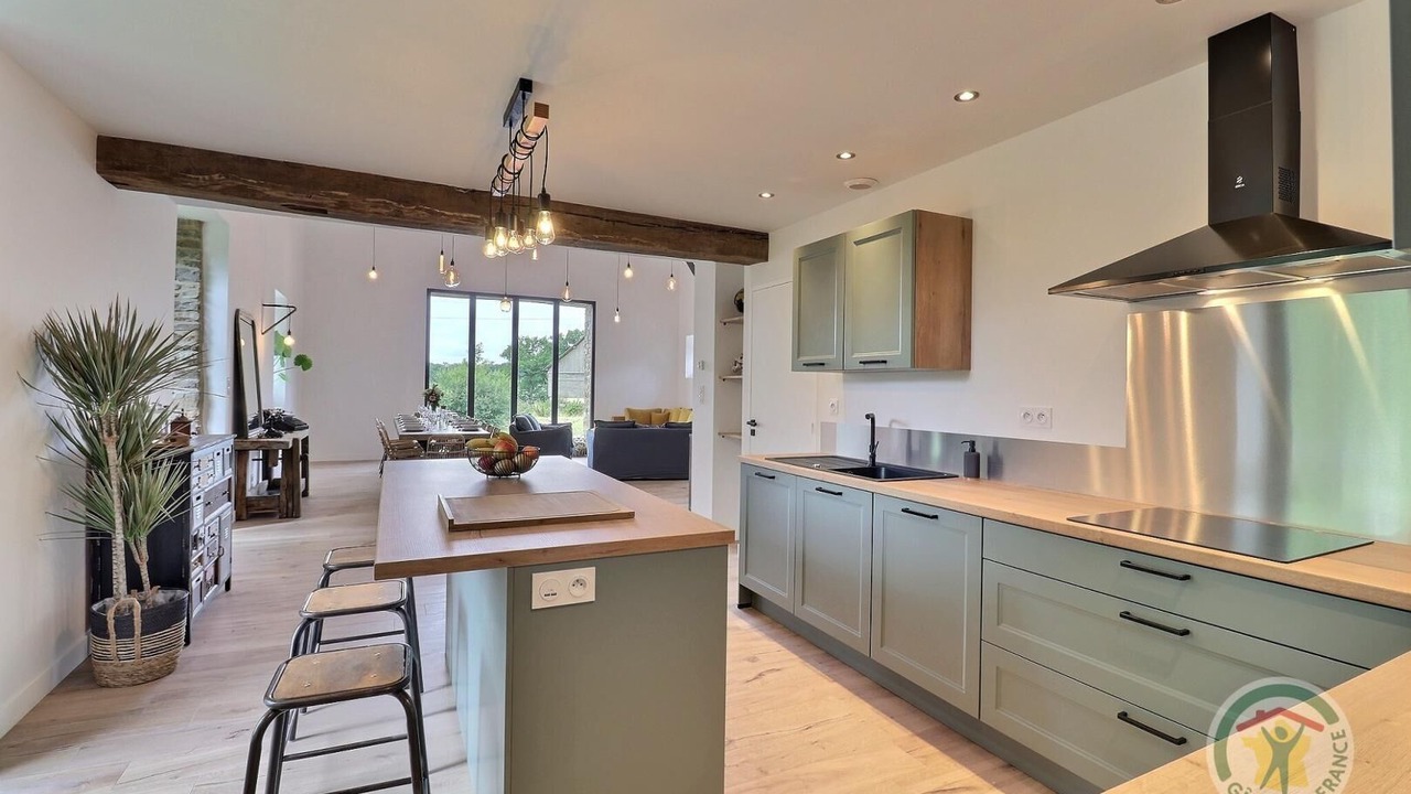 Photo of Kitchen in Livre-sur-Changeon