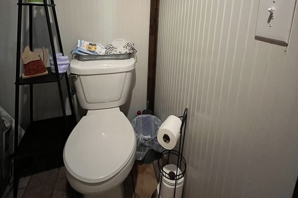 Photo of Bathroom in Golden