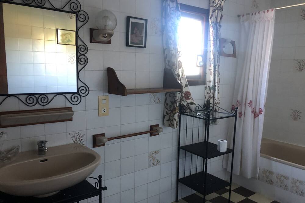 Photo of Bathroom in Vilamaniscle