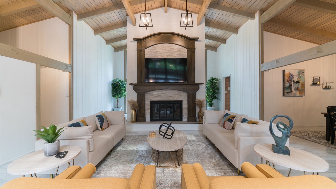 Photo of Livingroom in Jefferson City