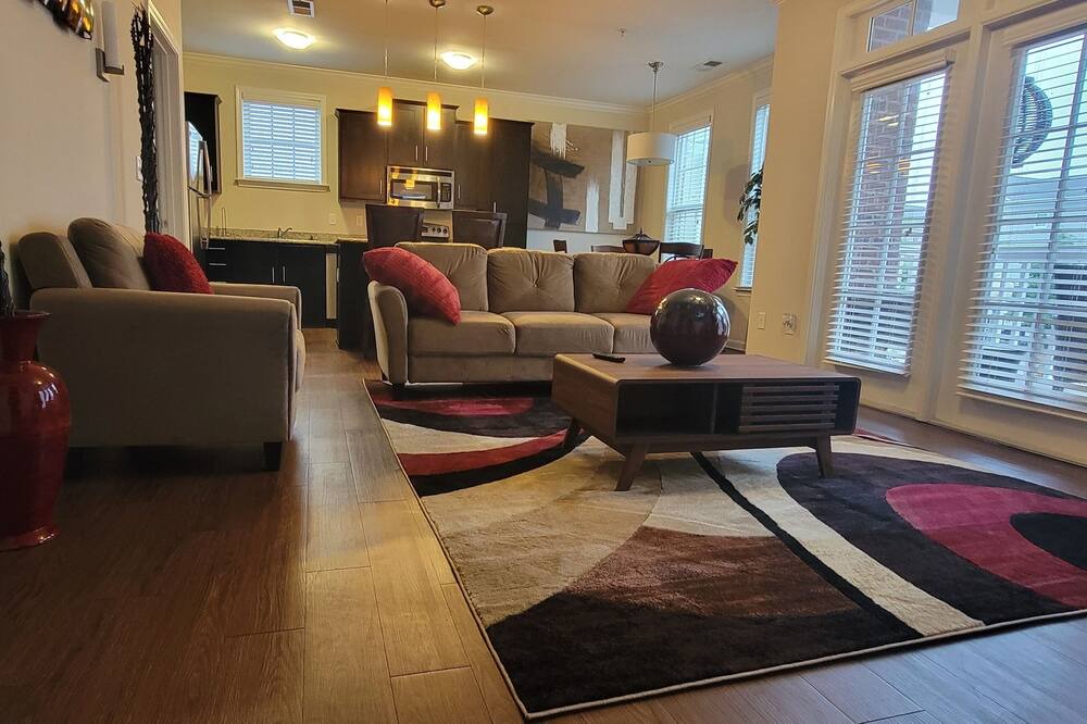 Photo of Livingroom in Collierville