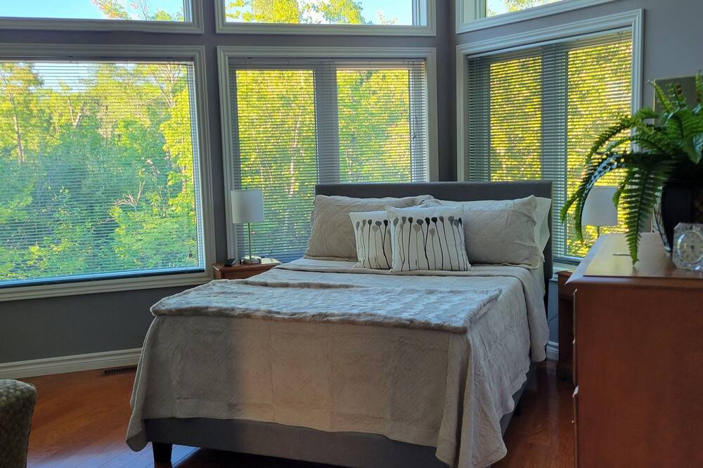 Photo of Bedroom in Bonnechere Valley