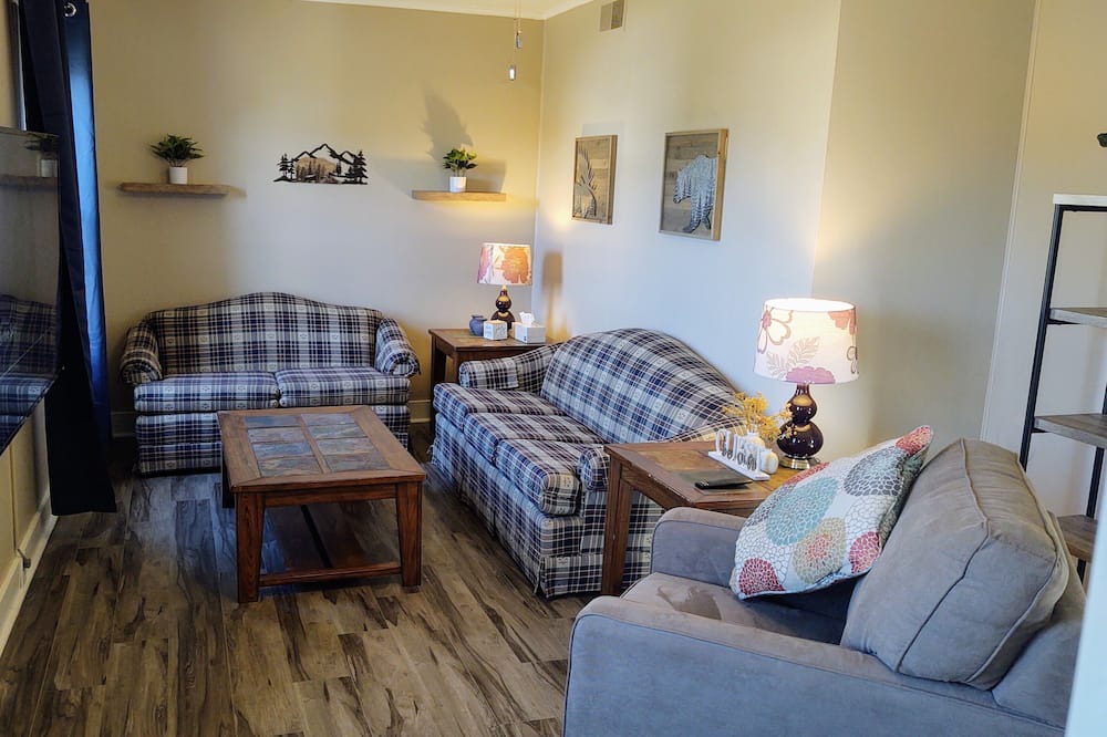 Photo of Livingroom in Ishpeming