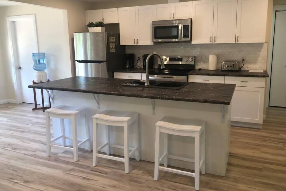 Photo of Kitchen in South Bruce Peninsula