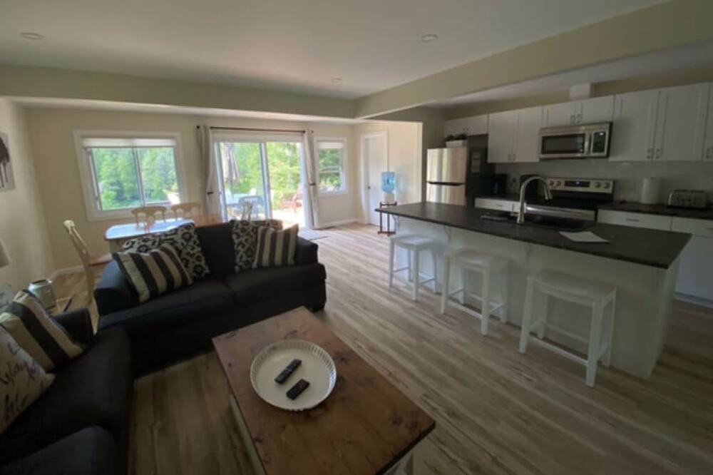 Photo of Livingroom in South Bruce Peninsula
