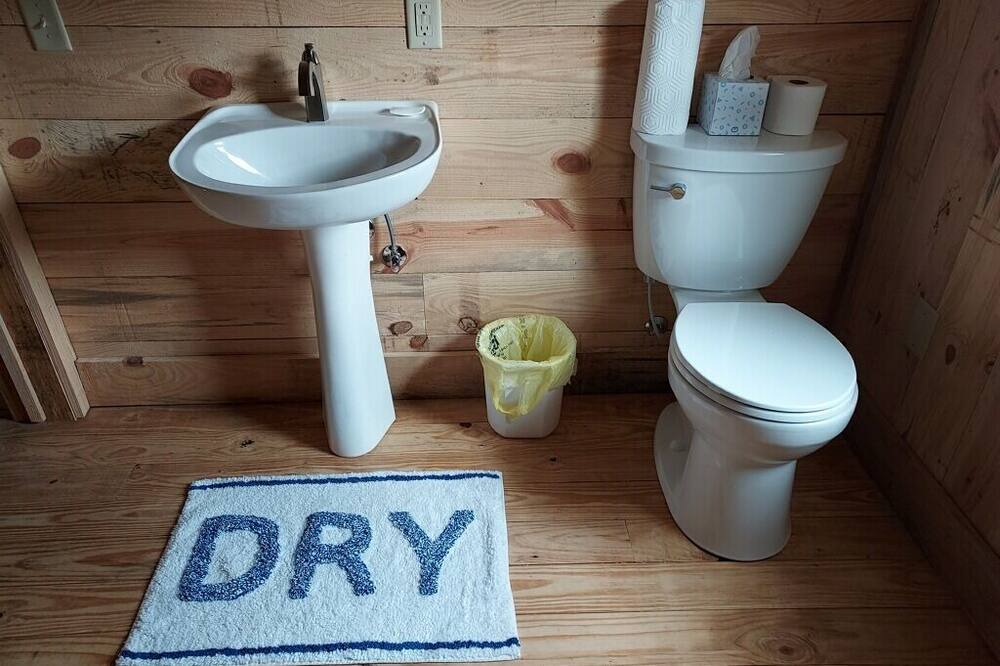 Photo of Bathroom in Mentone