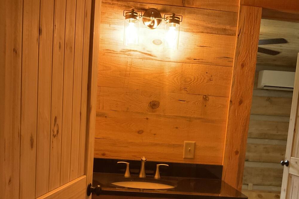 Photo of Bathroom in Mentone