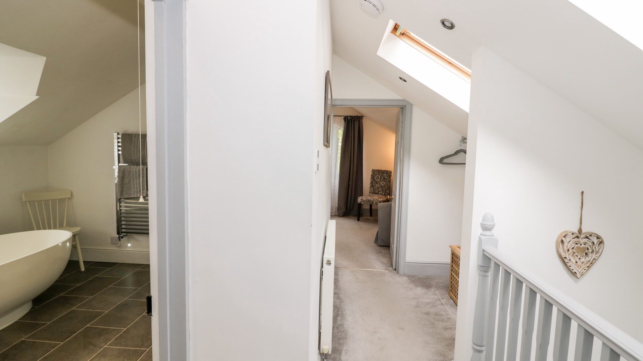 Photo of Others in Halford