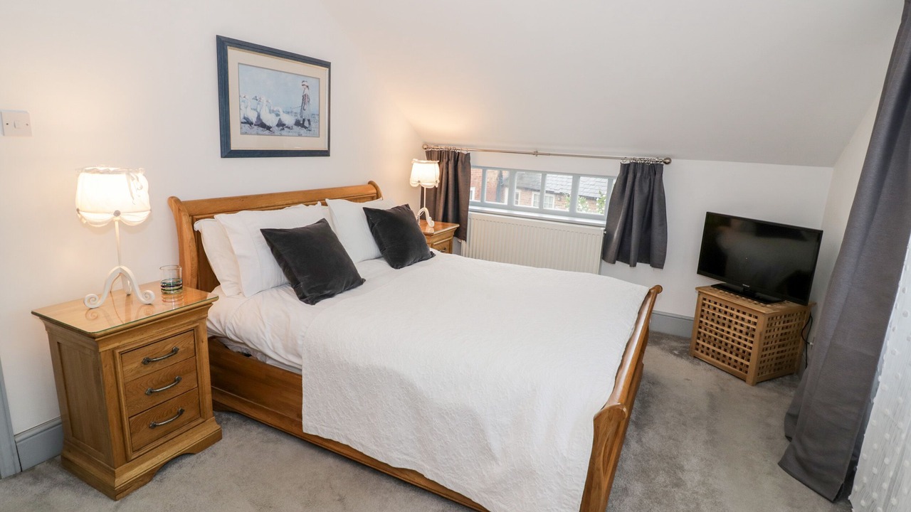 Photo of Others in Halford