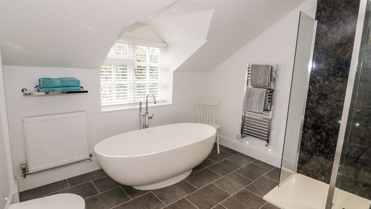 Photo of Others in Halford