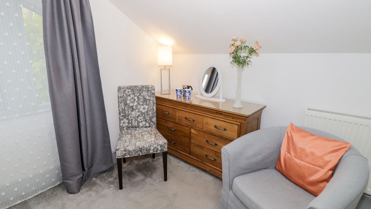 Photo of Others in Halford