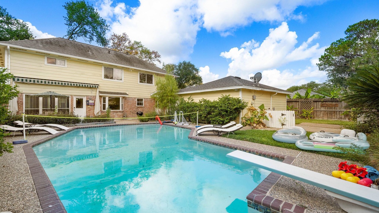 Photo of Outdoor in Clodine