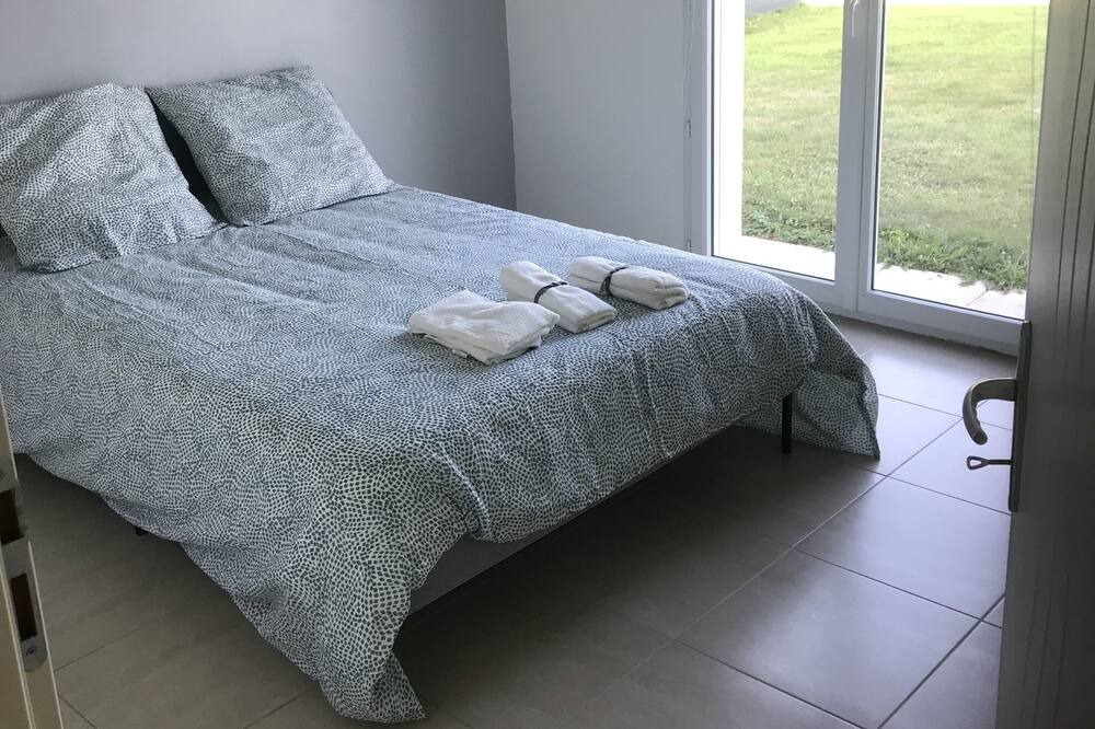 Photo of Bedroom in Henouville
