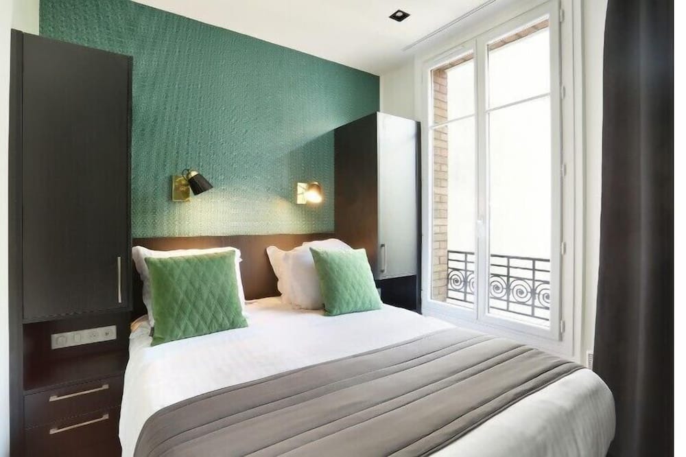 Photo of Bedroom in Grenelle