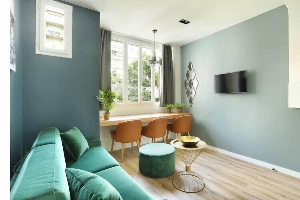 Photo of Bedroom in Grenelle