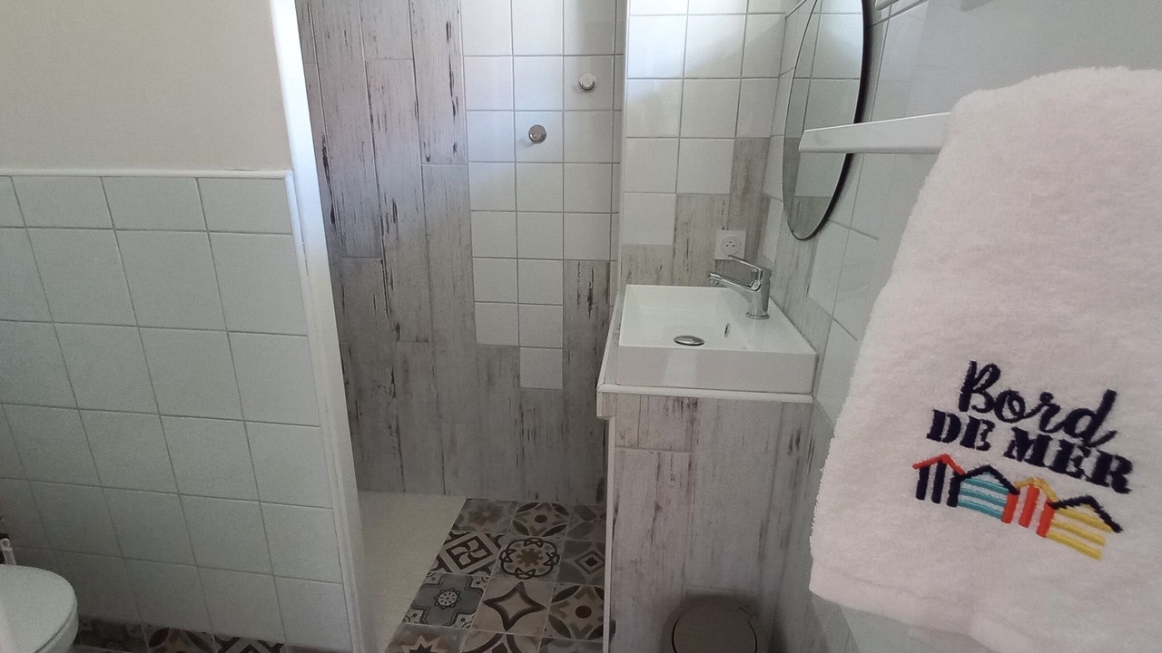 Photo of Bathroom in Coudeville-sur-Mer