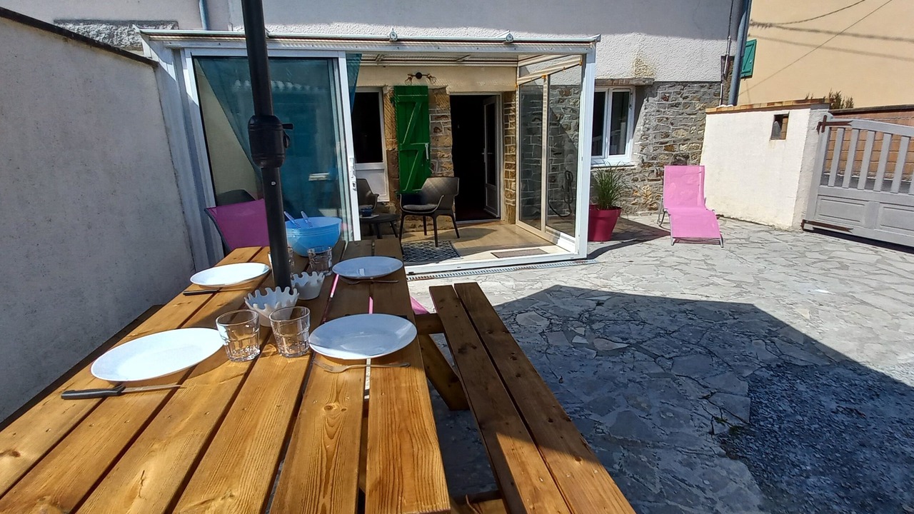 Photo of Patio Balcony in Coudeville-sur-Mer