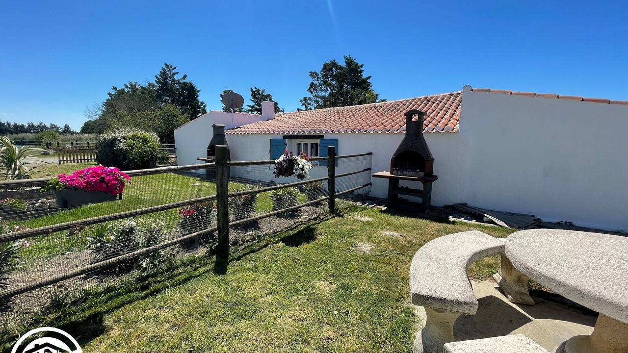 Photo of Outdoor in Bouin