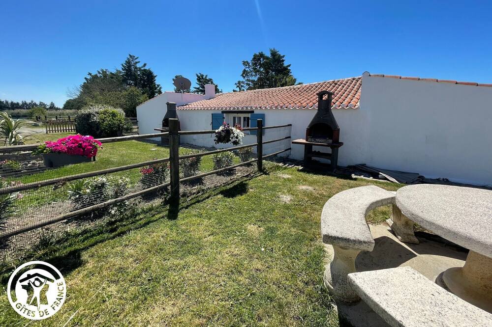 Photo of Outdoor in Bouin