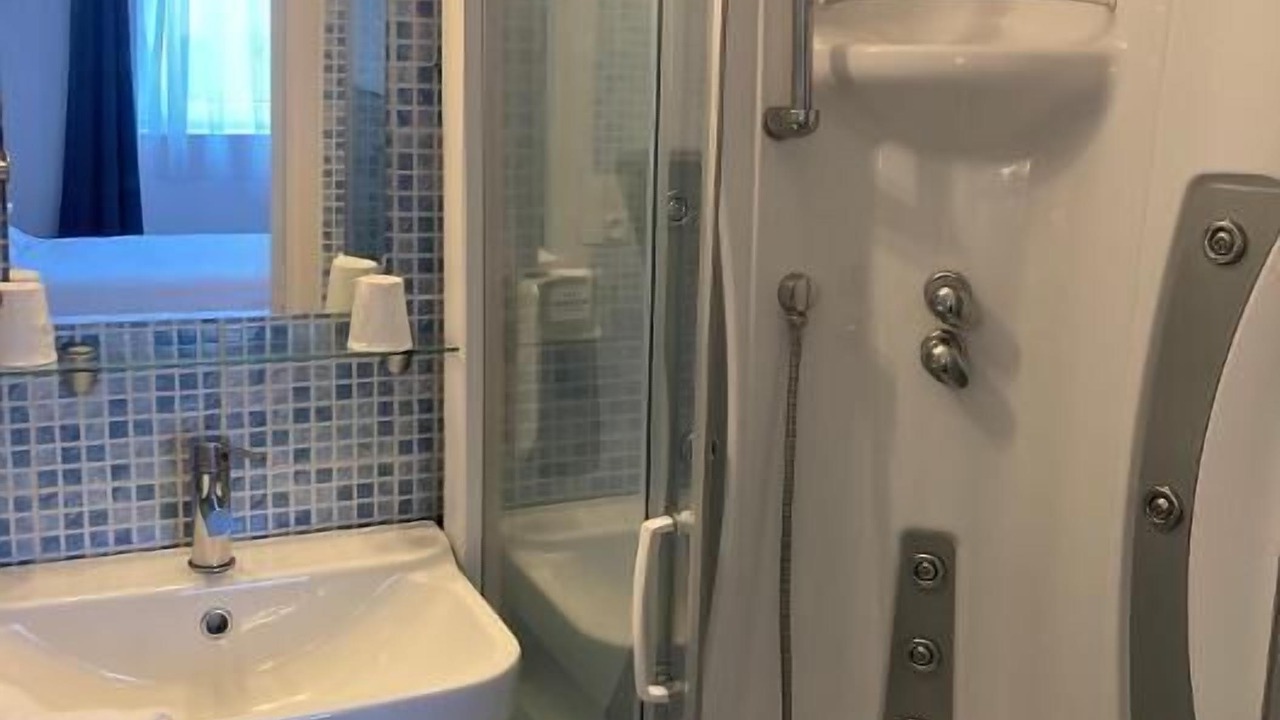 Photo of Bathroom in Thiers