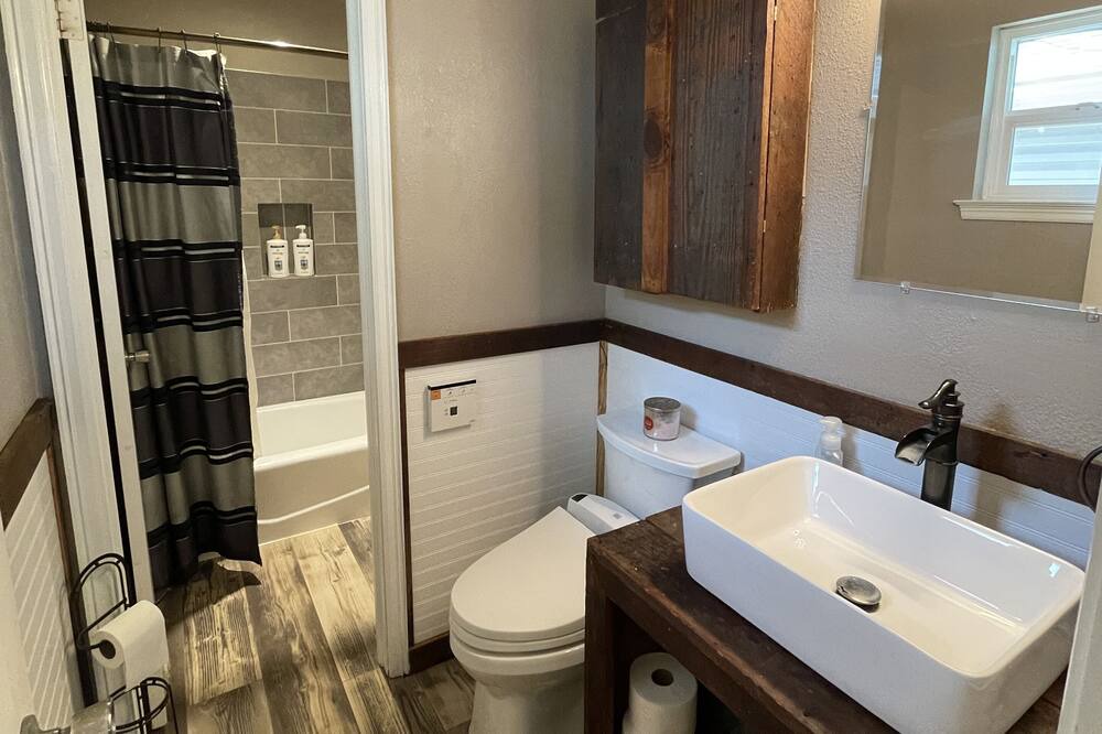 Photo of Bathroom in Wheatland