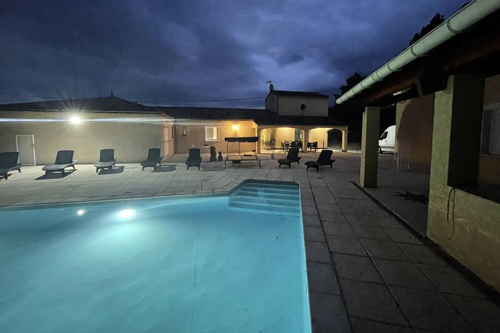 Photo of Outdoor in Banne