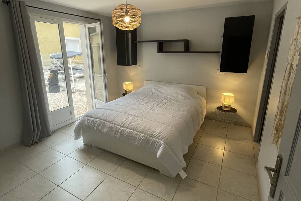 Photo of Bedroom in Banne