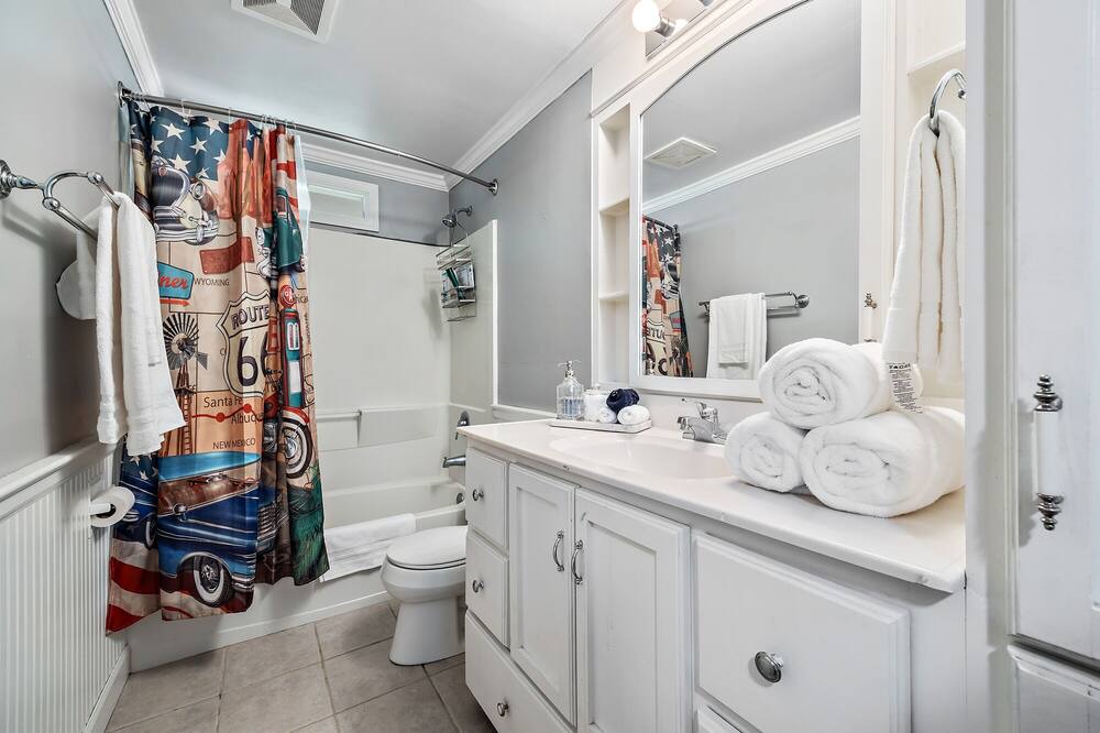 Photo of Bathroom in Yorkville