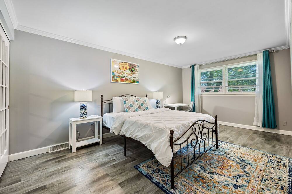 Photo of Bedroom in Yorkville