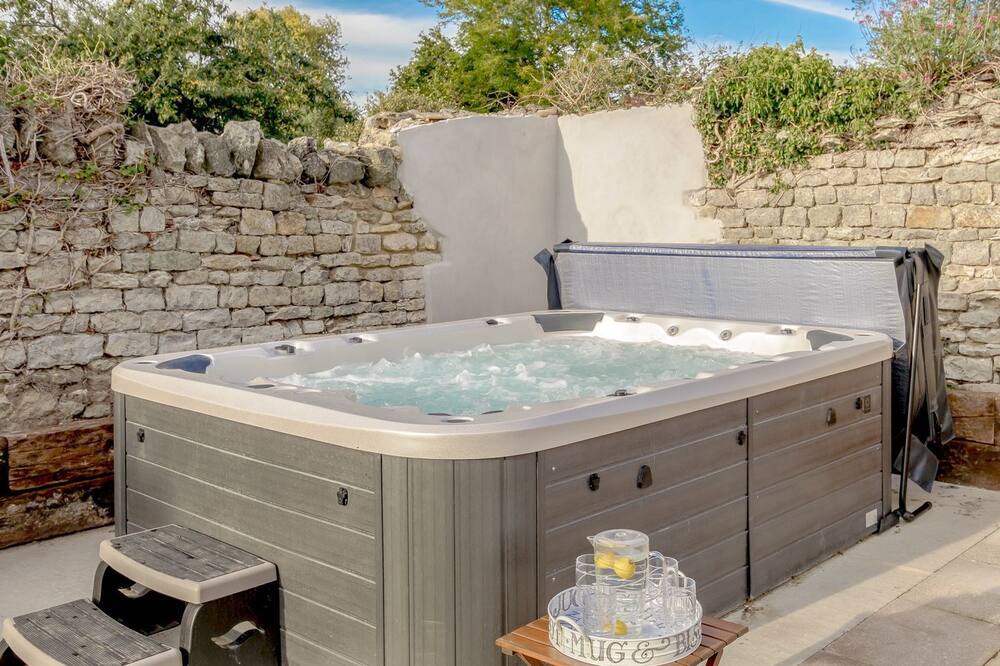 Photo of Others in Zeals