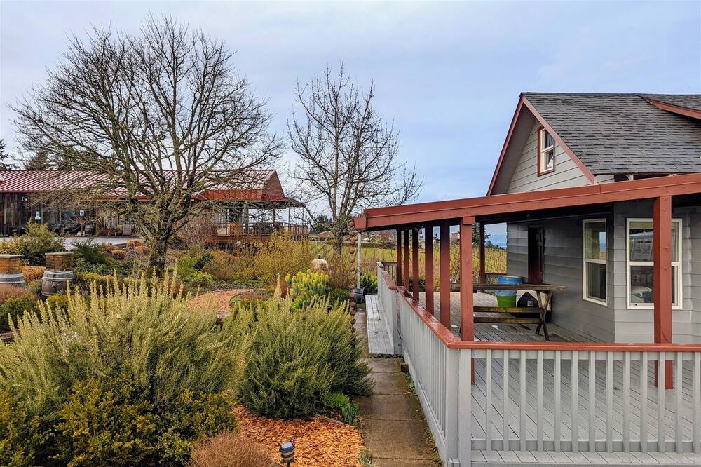 Photo of Outdoor in Amity