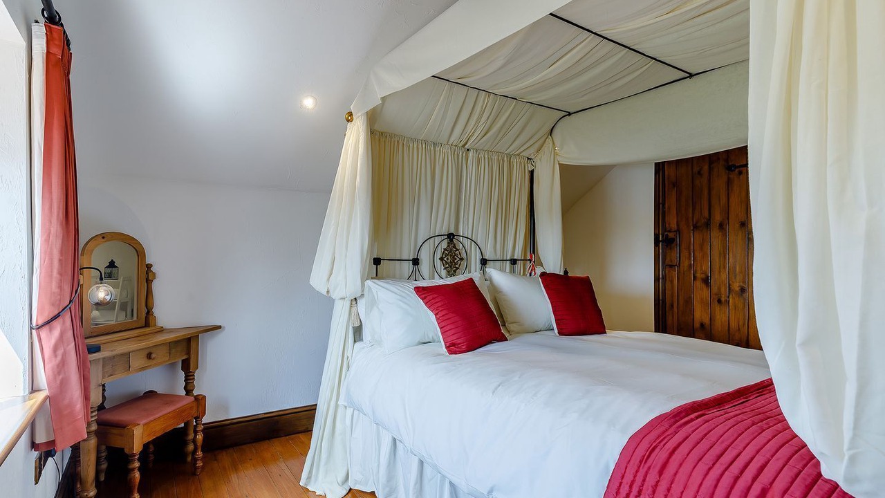 Photo of Others in Endon