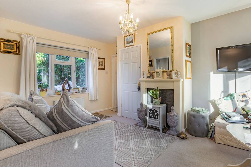 Photo of Livingroom in Moreton-in-Marsh