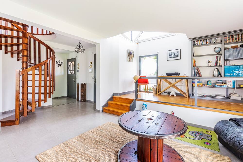 Photo of Livingroom in St-Jean-des-Champs