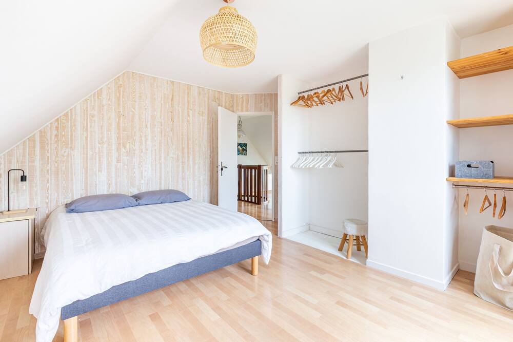 Photo of Bedroom in St-Jean-des-Champs