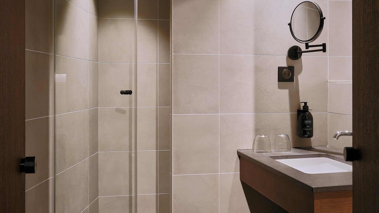 Photo of Bathroom in Saint-Lambert