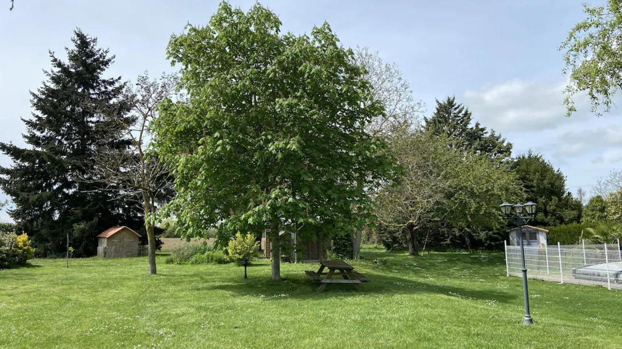Photo of Outdoor in Coutens