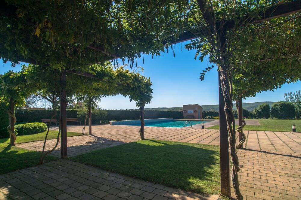 Photo of Outdoor in Albons