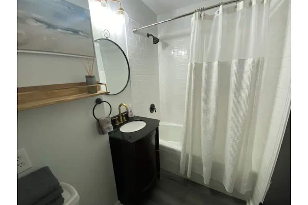 Photo of Bathroom in Hattiesburg