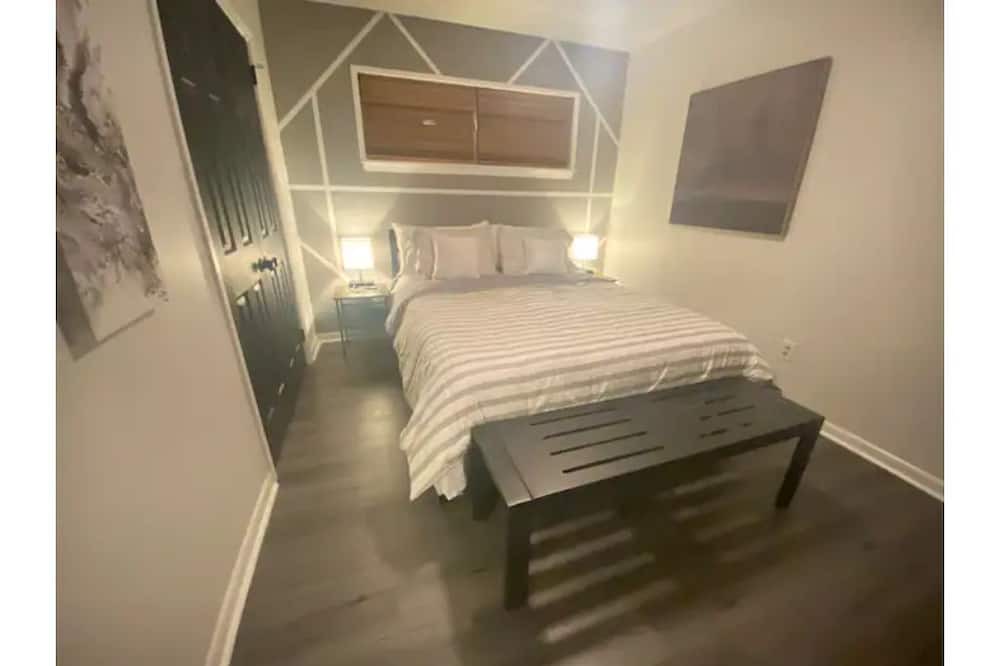 Photo of Bedroom in Hattiesburg