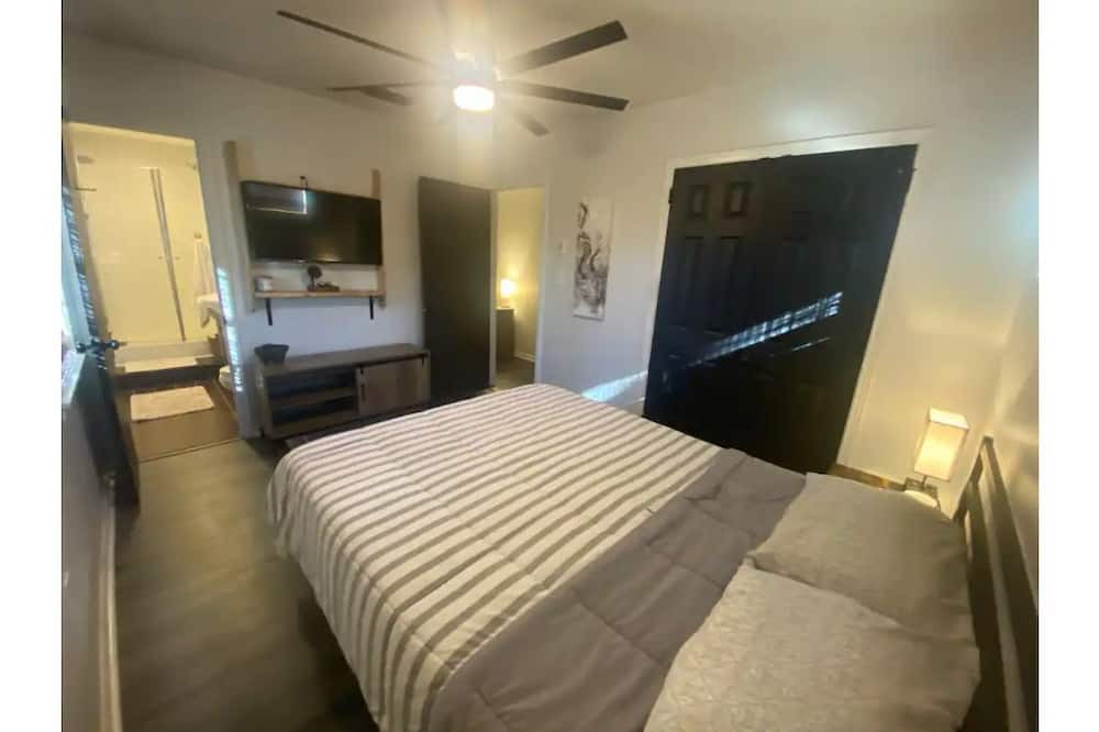 Photo of Bedroom in Hattiesburg
