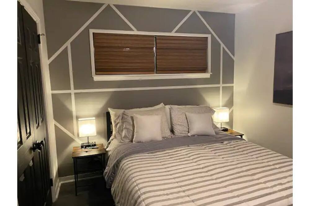 Photo of Bedroom in Hattiesburg