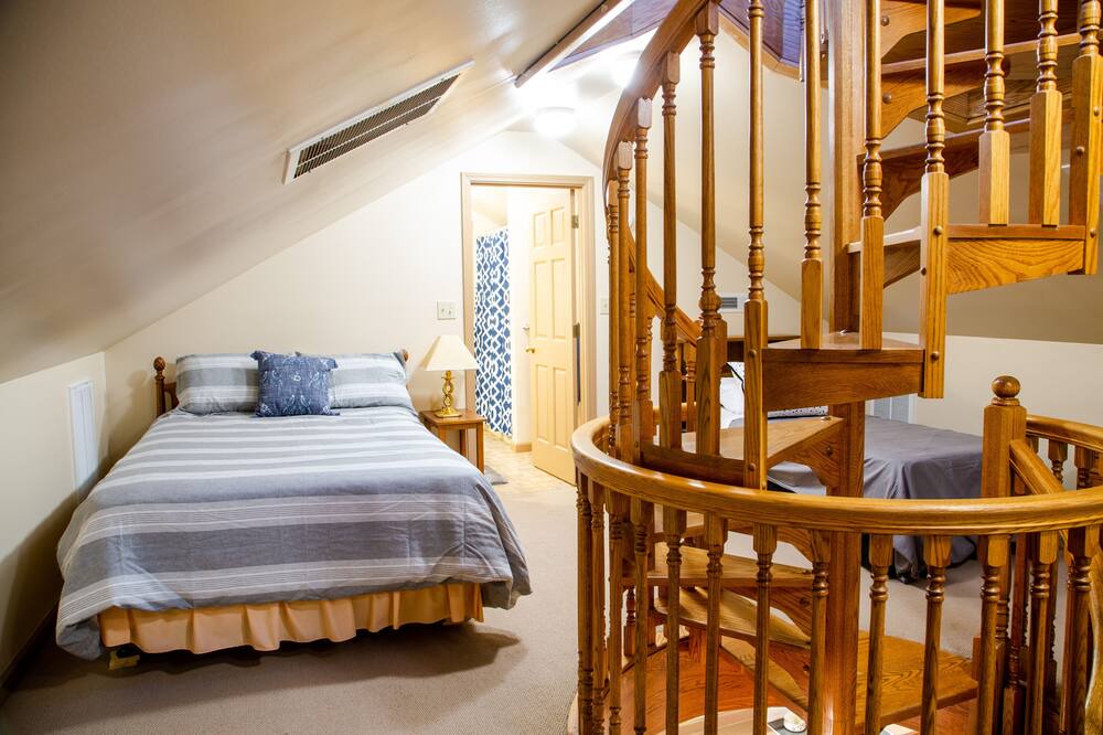 Photo of Bedroom in Delaware County