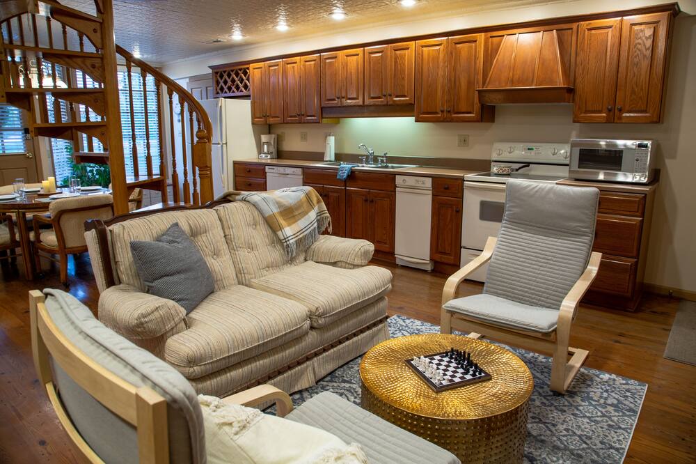 Photo of Livingroom in Delaware County
