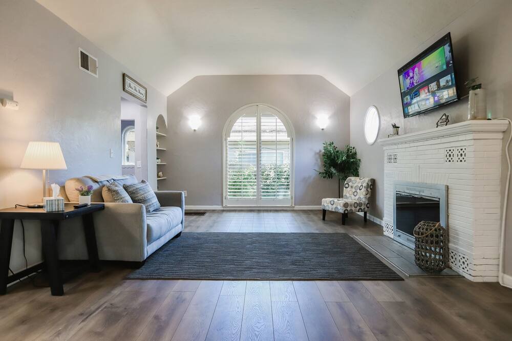Photo of Livingroom in Carmichael