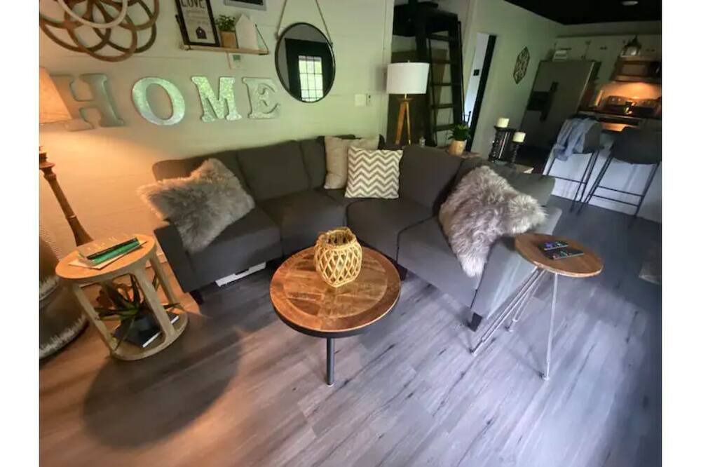 Photo of Livingroom in Hattiesburg