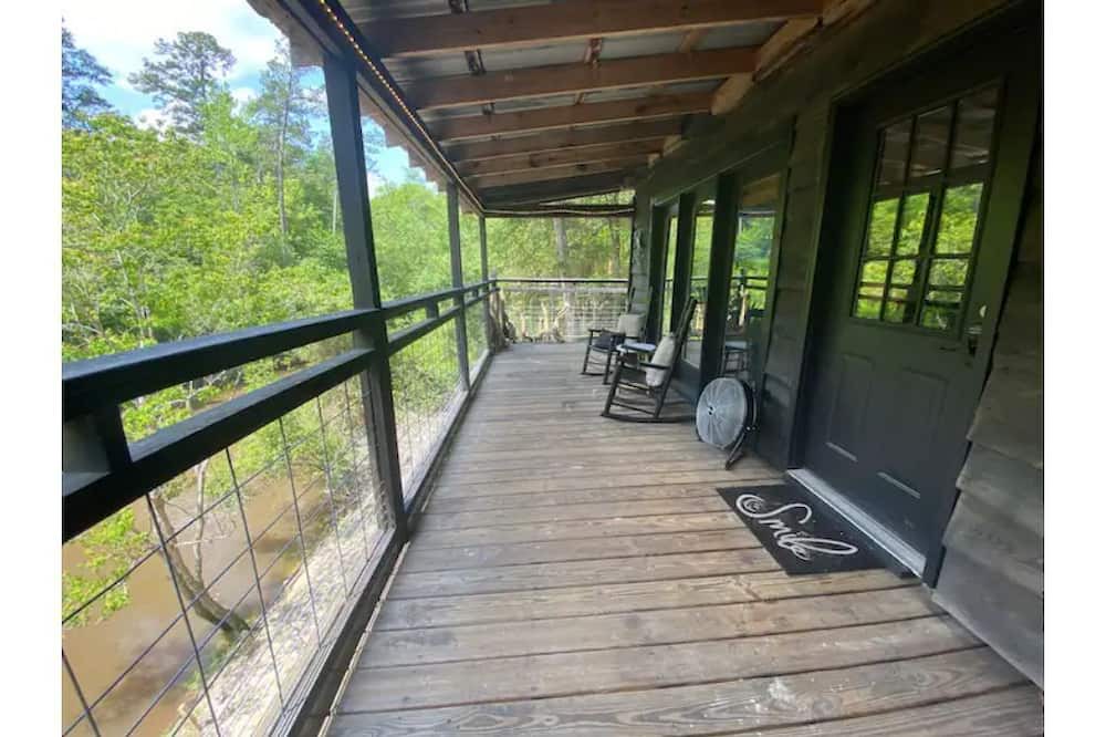Photo of Patio Balcony in Hattiesburg