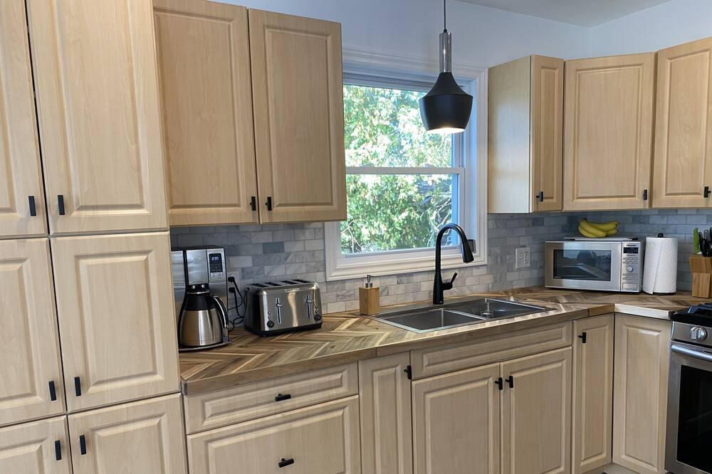 Photo of Kitchen in Scugog