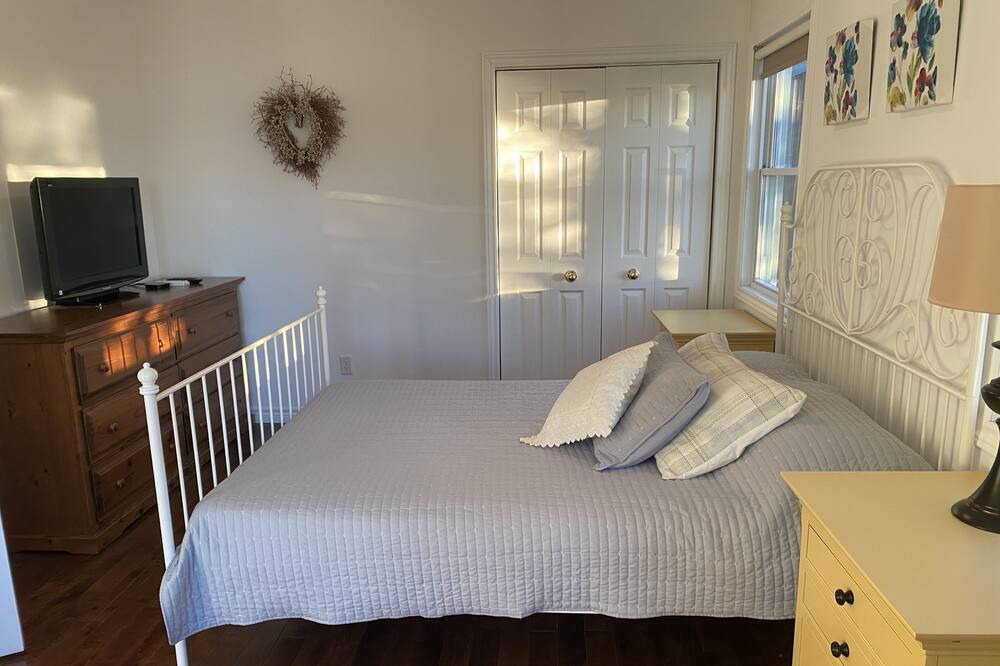 Photo of Bedroom in Scugog